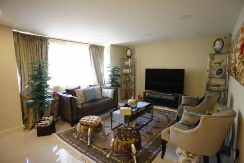 3 bedroom flat for sale, Quadrangle, W2