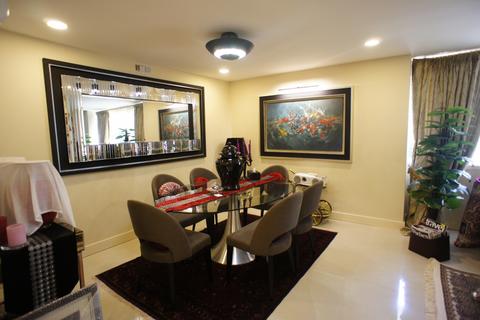3 bedroom flat for sale, Quadrangle, W2