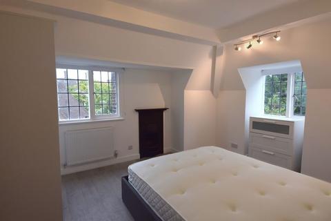 2 bedroom apartment to rent, Willifield Way, Hampstead Garden Suburb, NW11