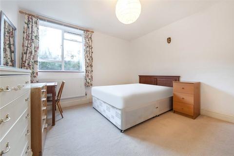 3 bedroom flat to rent, John Aird Court, Porteus Road, London