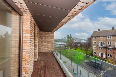 2 bedroom apartment for sale - Queens Wharf, Hammersmith, W6