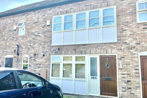 3 bedroom townhouse to rent, Ivens Close, Barwell