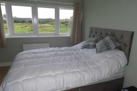 3 bedroom townhouse to rent, Ivens Close, Barwell