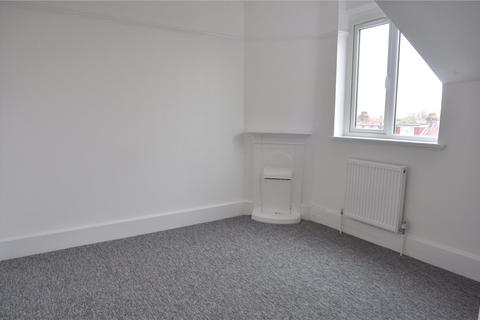 3 bedroom apartment to rent - Green Lanes, London, N13