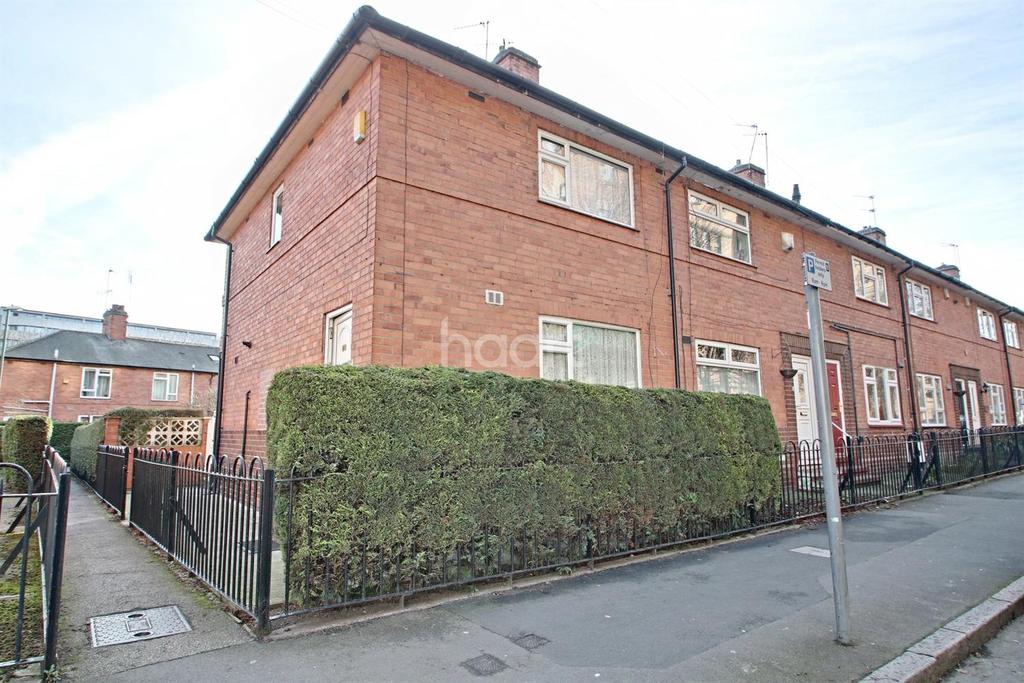 Cliff Road, Nottingham, NG1 3 bed end of terrace house £150,000