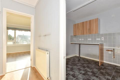 2 bedroom ground floor maisonette for sale, Victor Approach, Hornchurch, Essex