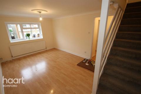 1 bedroom apartment to rent, Whalebone Avenue, Romford