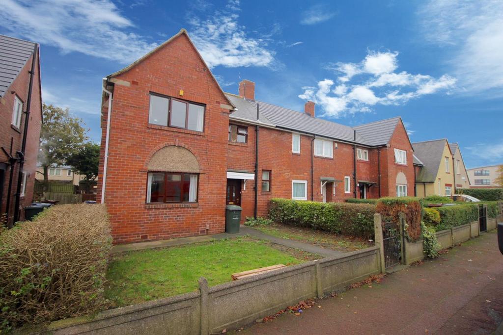 Weldon Crescent, High Heaton, Newcastle 3 bed semidetached house £700 pcm (£162 pw)