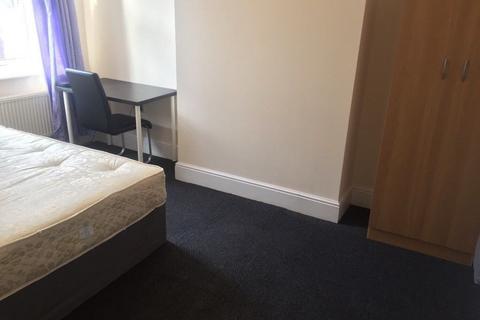 1 bedroom in a house share to rent, Goulden St, Salford, Manchester M6