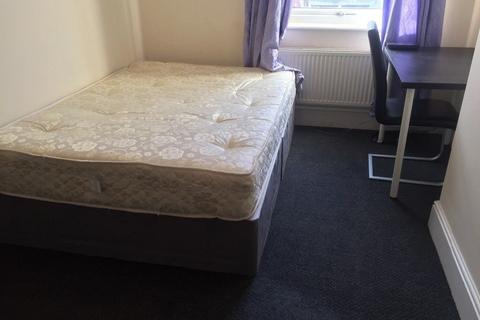 1 bedroom in a house share to rent, Goulden St, Salford, Manchester M6