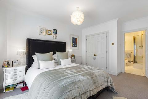 2 bedroom apartment to rent, Handel Mansions, Barnes, London, SW13