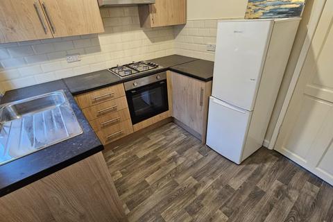 2 bedroom house to rent, Bridge Street, Barnsley