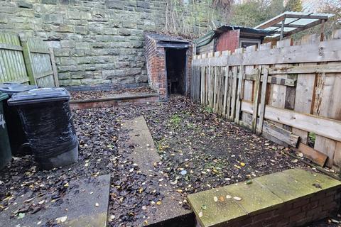 2 bedroom house to rent, Bridge Street, Barnsley