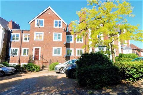 2 bedroom flat to rent, Upton Park, Slough