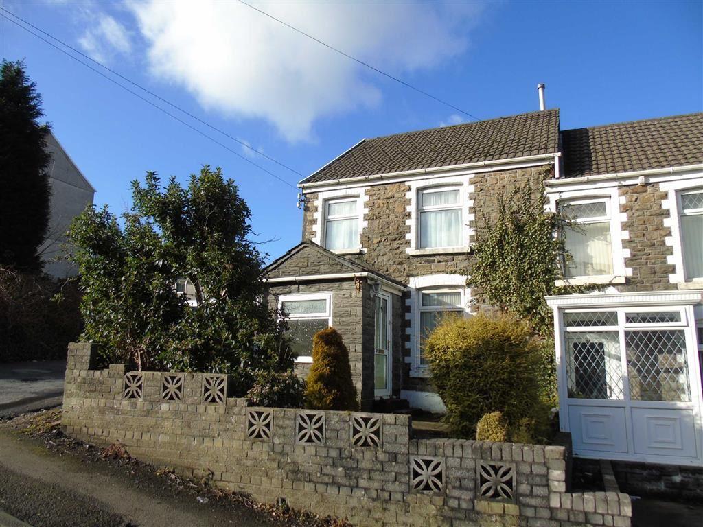 Caemawr Road, Morriston, Swansea 2 bed semidetached house £75,000