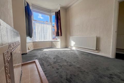 3 bedroom terraced house to rent, Heneage Road, Grimsby, North East Lincolnshire, DN32