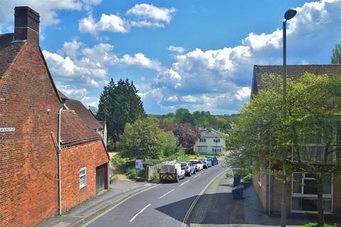 undefined, Winchester