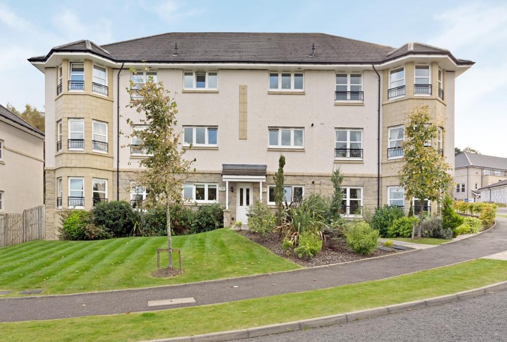 9 Bluebell Drive, Newton Mearns, G77 6FN 3 bed apartment £265,000
