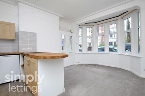 Studio to rent, Lorna Road, Hove