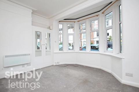 Studio to rent, Lorna Road, Hove