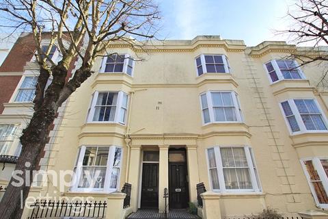 Studio to rent, York Road, Hove