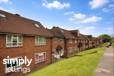 2 bedroom flat to rent, Thompson Road, Brighton