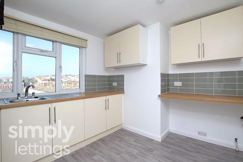 Studio to rent, Walpole Terrace, Brighton