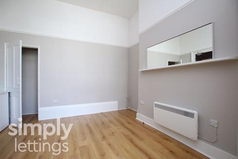 Studio to rent, Lansdowne Place, Hove