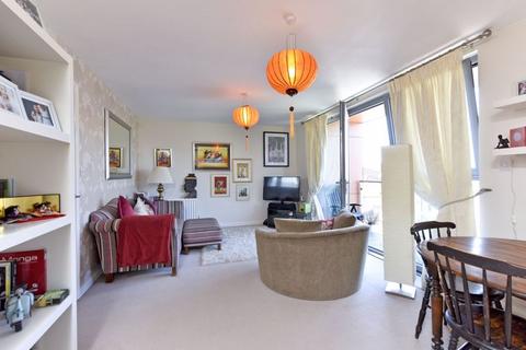 1 bedroom apartment to rent, Ascalon Street, SW8