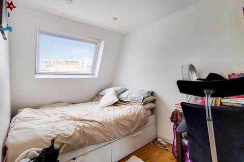 1 bedroom apartment to rent, Battersea Park Road, Battersea SW8