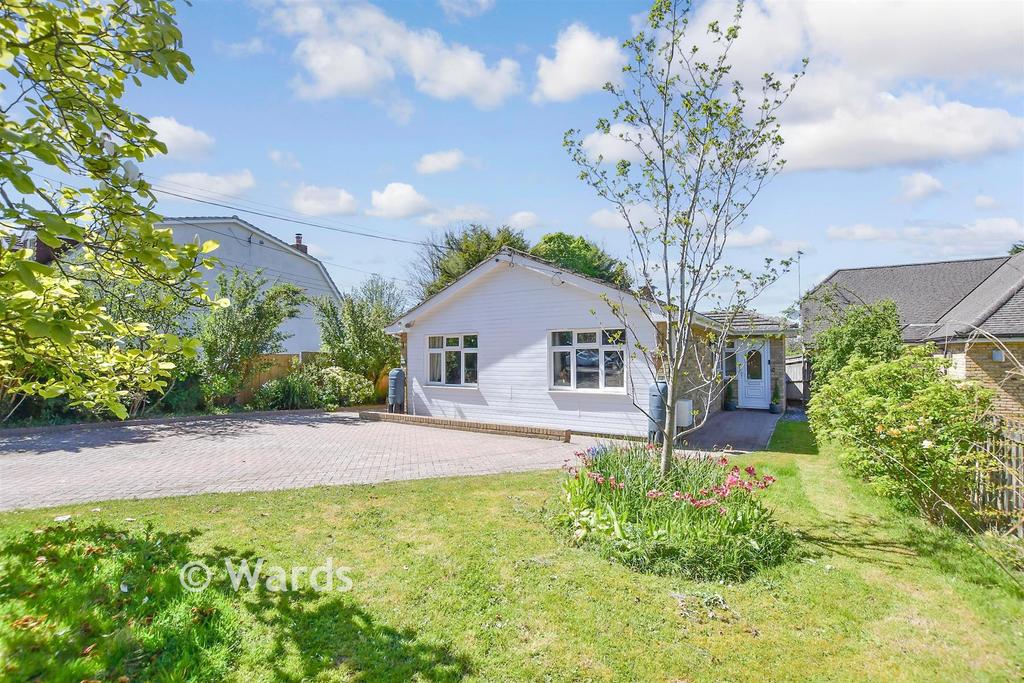 4 bedroom detached bungalow for sale