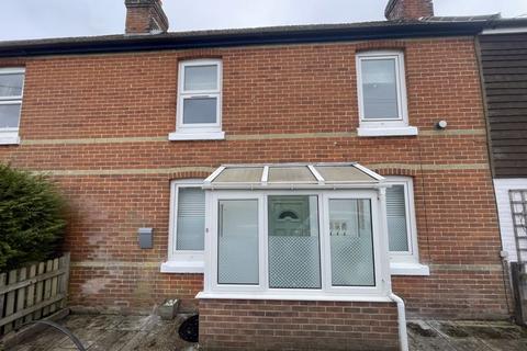 3 bedroom terraced house to rent, Tanfield Lane, Wickham, Fareham
