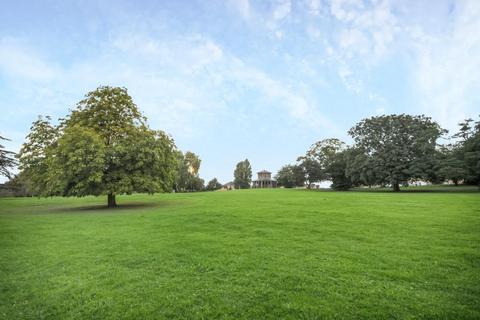 3 bedroom flat for sale - Princess Park Manor East Wing,  Royal Drive,  London,  N11