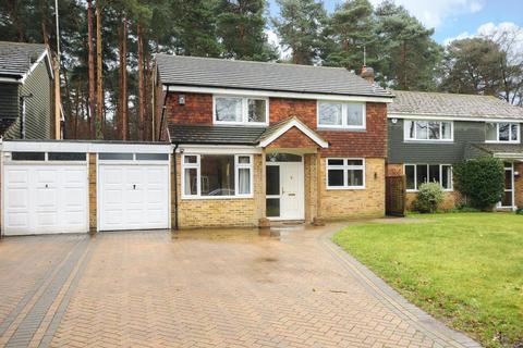 4 bedroom detached house to rent, Windlesham,  Surrey,  GU20