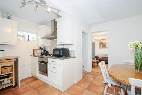 2 bedroom cottage to rent, Windlesham,  Surrey,  GU20