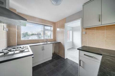 3 bedroom semi-detached house to rent, Green Close,  Didcot,  OX11