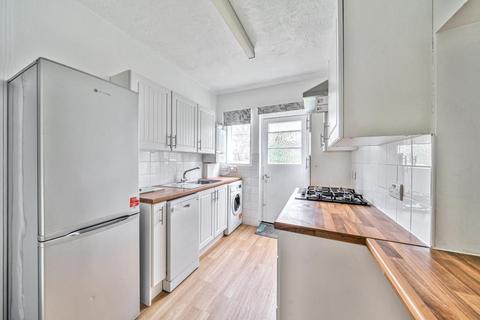 2 bedroom maisonette to rent, Glenhill Close,  Finchley,  N3