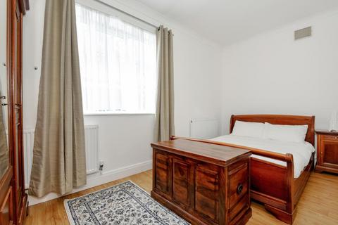 1 bedroom apartment to rent, Frognal,  Hampstead,  NW3