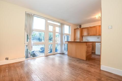 4 bedroom townhouse to rent - Hornby Close,  Swiss Cottage,  NW3