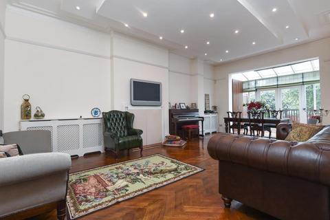 3 bedroom apartment to rent, Langland Gardens,  Hampstead,  NW3
