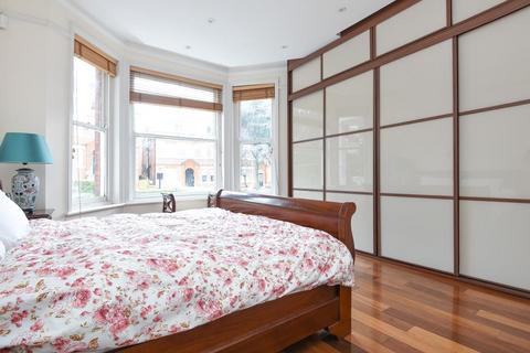 3 bedroom apartment to rent, Langland Gardens,  Hampstead,  NW3