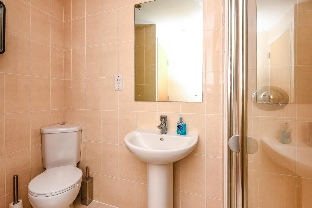 Bathroom VIew 2