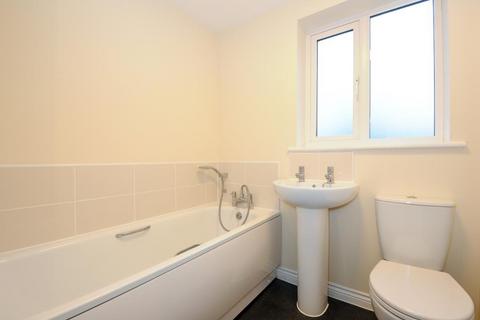 2 bedroom apartment to rent, Paradise Orchard,  Aylesbury,  HP18