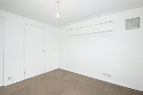 1 bedroom apartment to rent, Churchill Avenue,  Aylesbury,  HP21