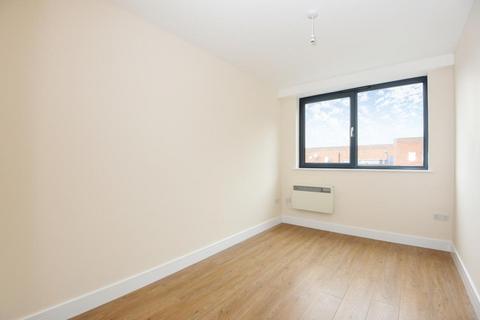 2 bedroom apartment to rent, Town Centre,  Aylesbury,  HP20