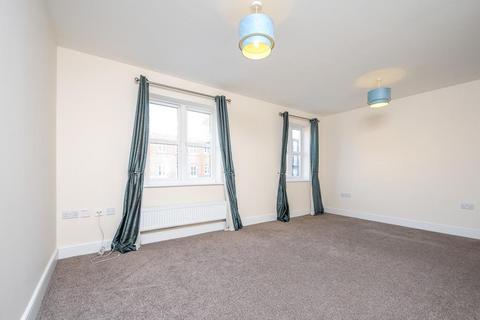 2 bedroom apartment to rent, Coxhill Way,  Aylesbury,  HP21