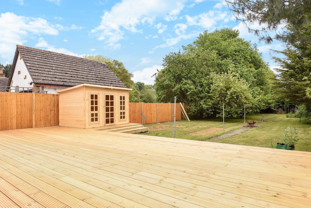 Yarnton, Oxfordshire, OX5 2 bed semidetached bungalow to rent £1,500