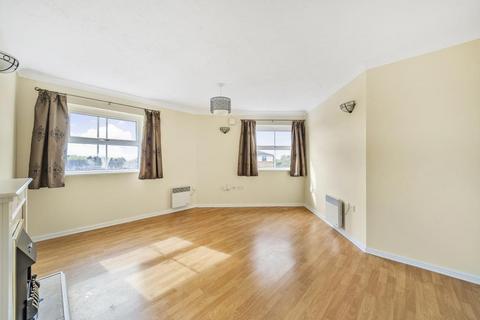 2 bedroom apartment to rent, Staines Road West,  Sunbury on Thames,  TW16