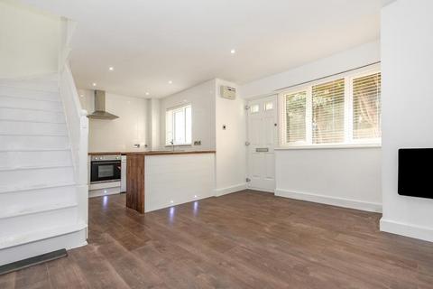 1 bedroom end of terrace house to rent, Shepperton,  Geneva House,  TW17