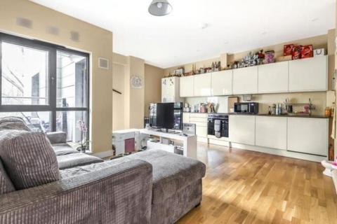 undefined, Staines Road West,  Sunbury-On-Thames,  TW16